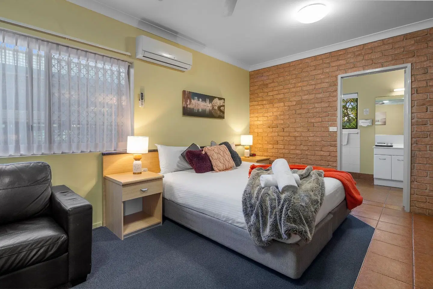 Park Beach Resort Motel ROOM_EXAMPLE