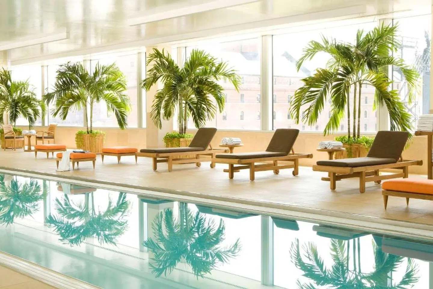 Hilton Baltimore Inner Harbor INDOOR_POOL