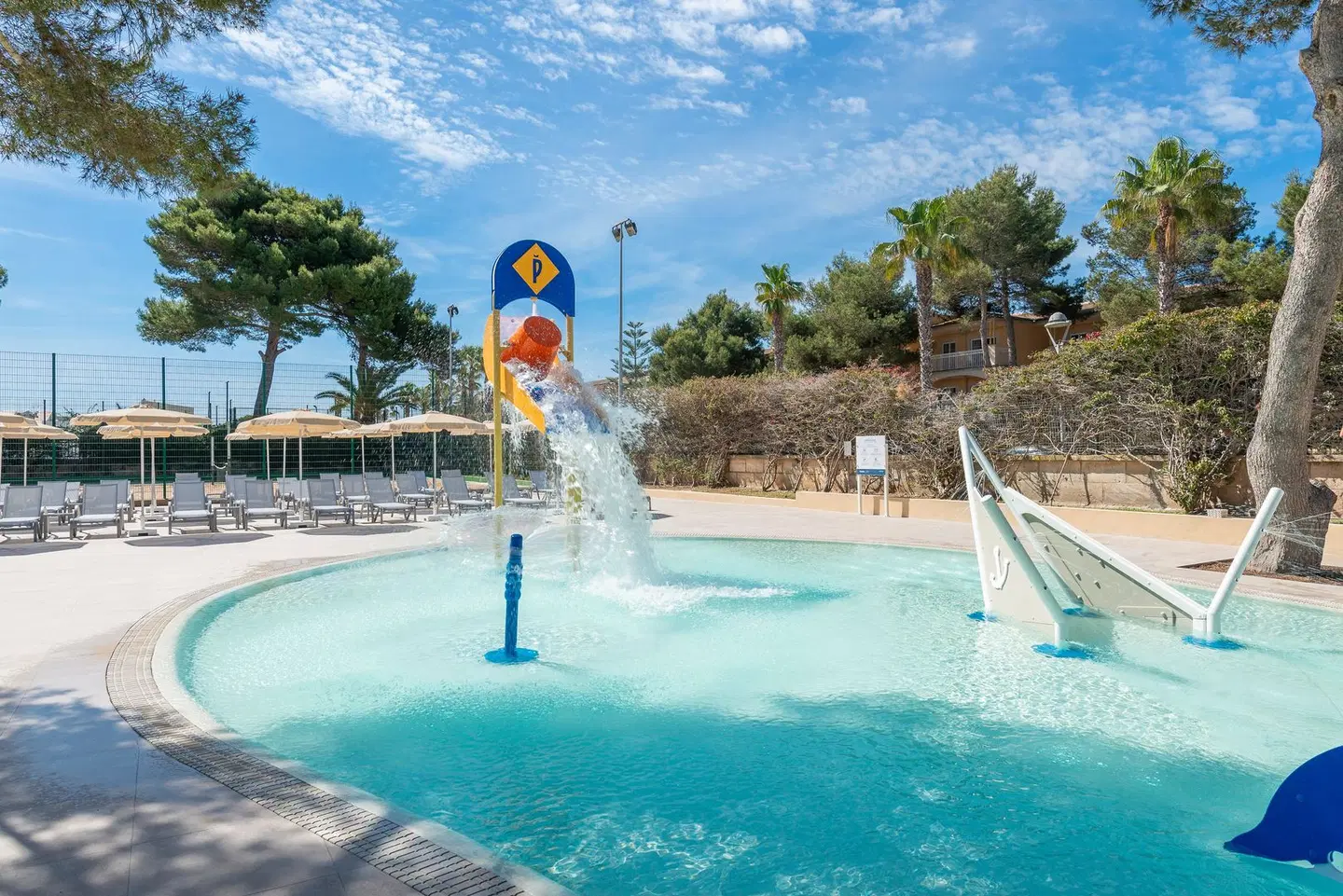 Ca'n Picafort Palace OUTDOOR_POOL