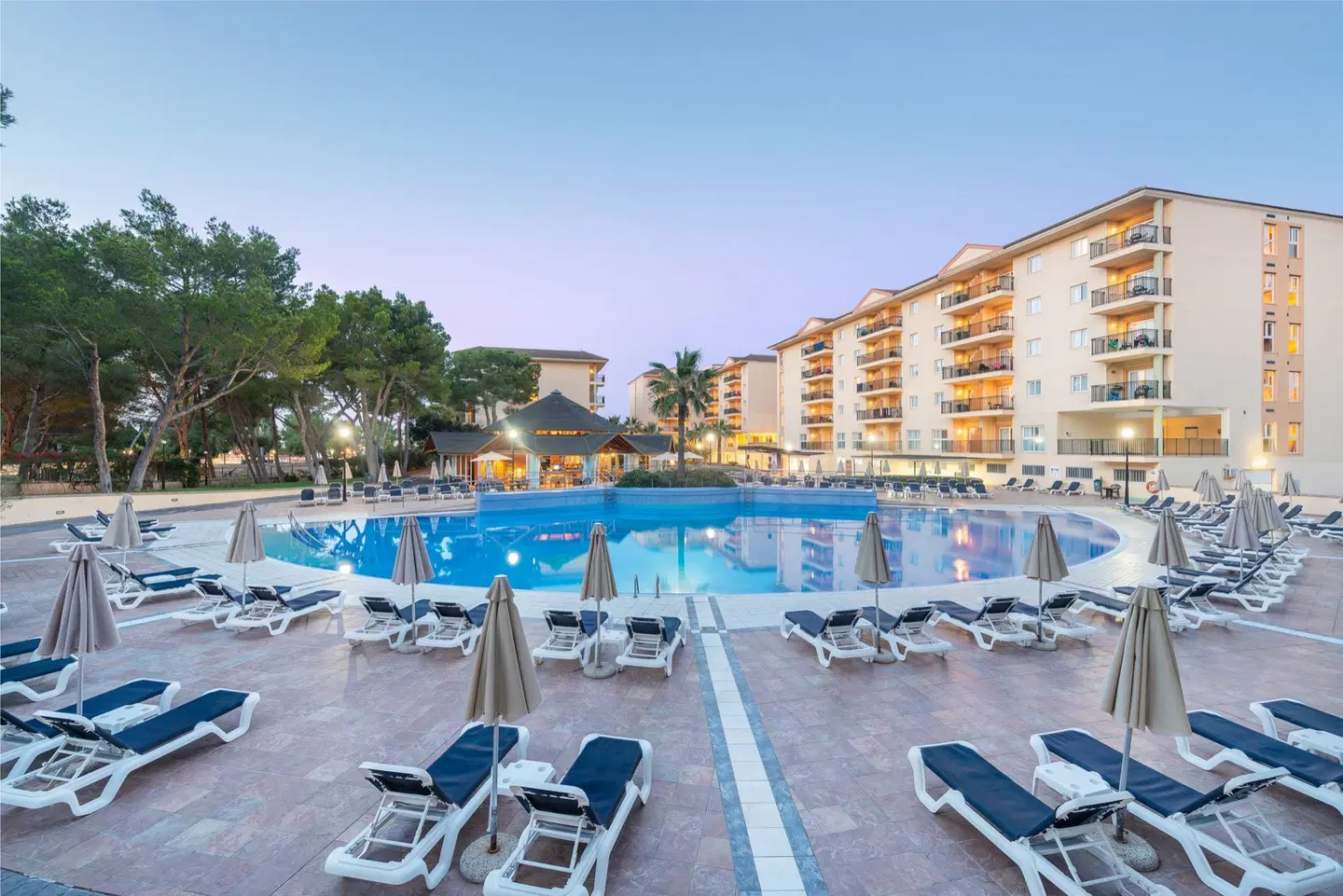 Can Picafort Palace OUTDOOR_POOL