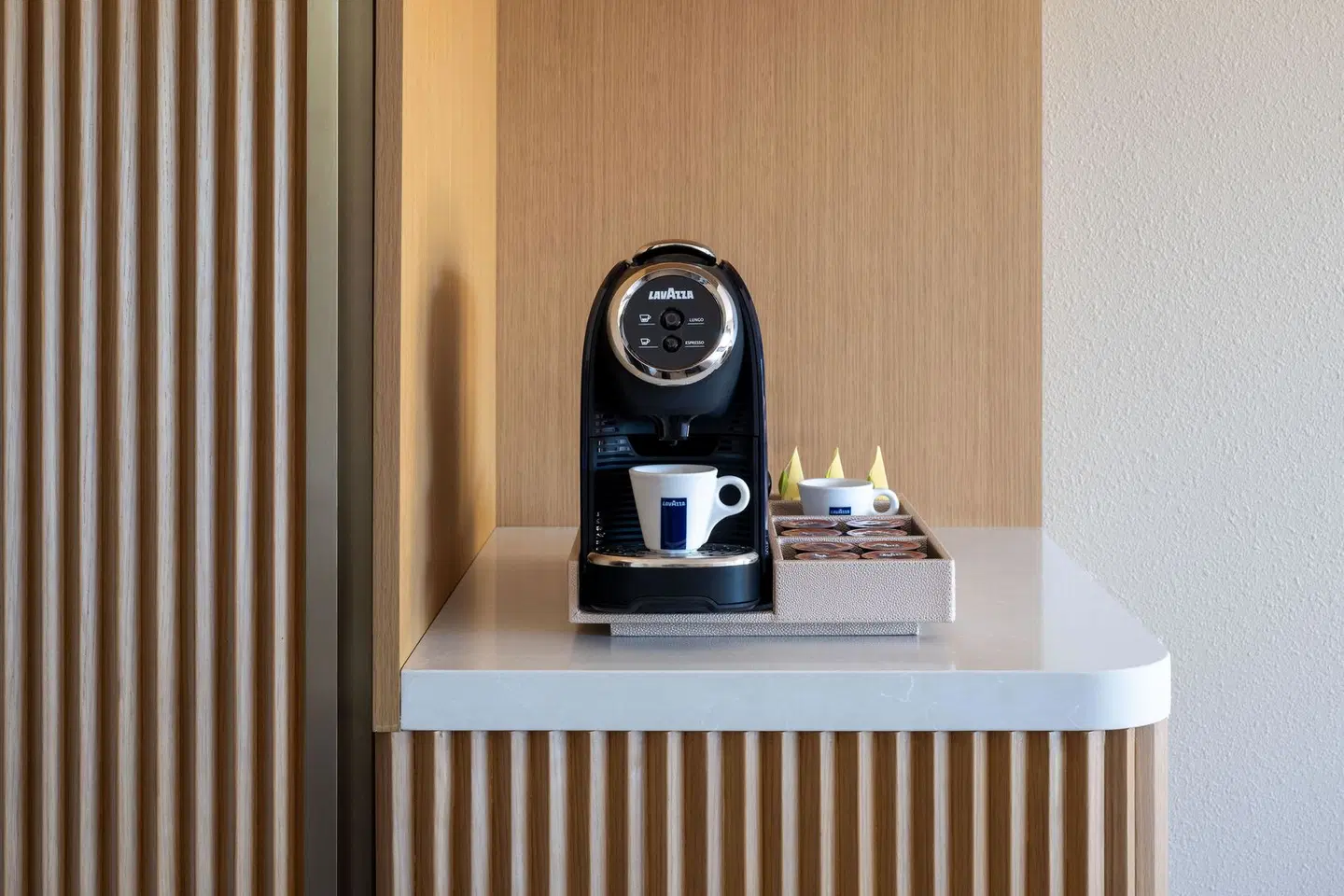 Postcard Inn on the Beach ROOM_EXAMPLE