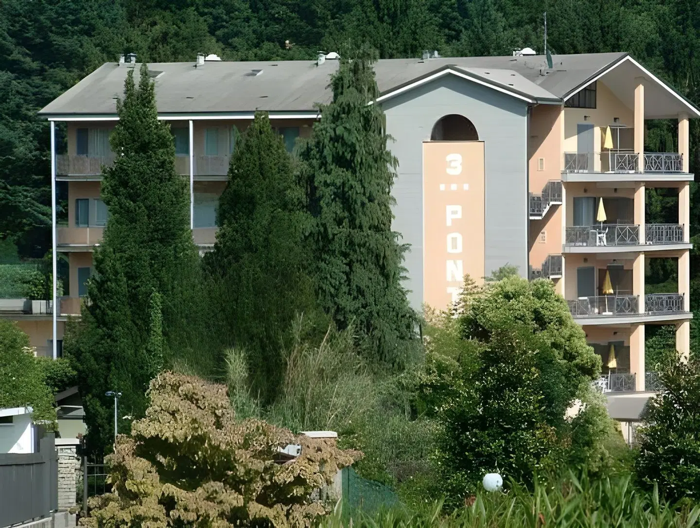 Residence Tre Ponti EXTERIOR