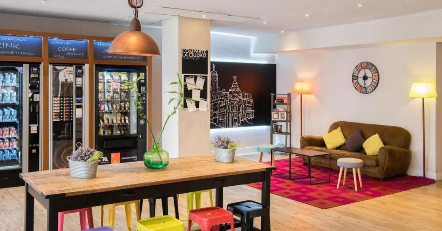 Madrid Gran Vía managed by Melia Bar