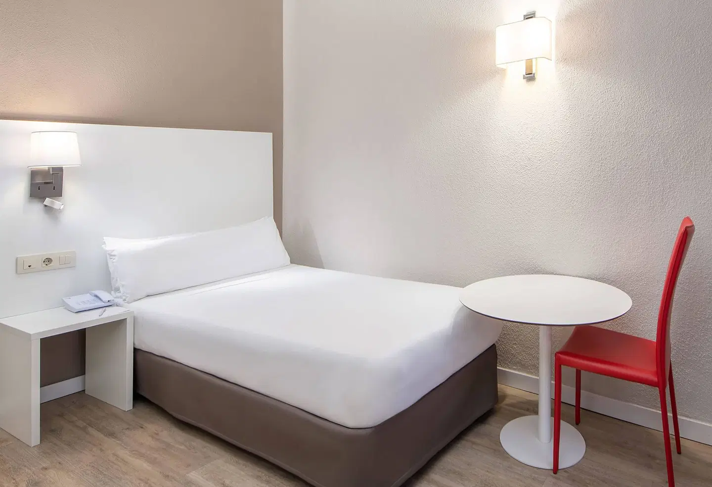 Madrid Gran Vía managed by Melia ROOM_EXAMPLE