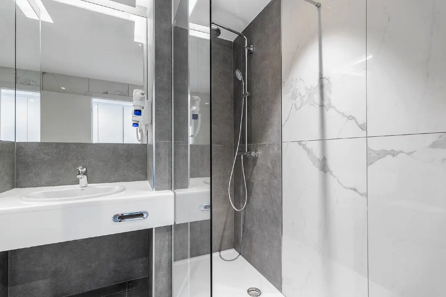 Hotel Mirjam Badezimmer