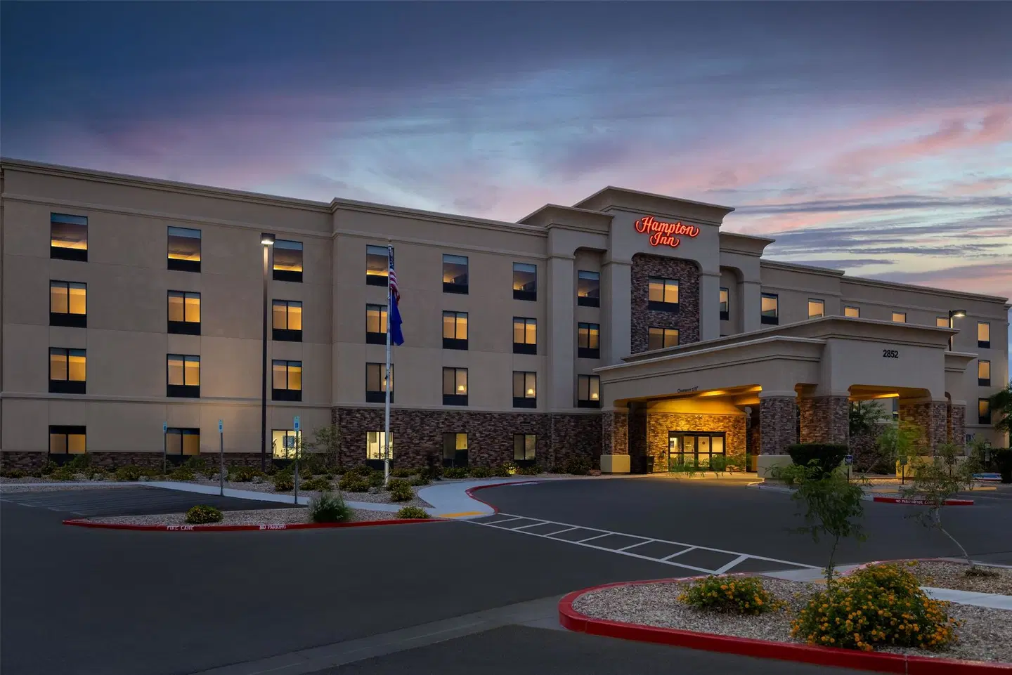 Hampton Inn Las Vegas/North Speedway EXTERIOR