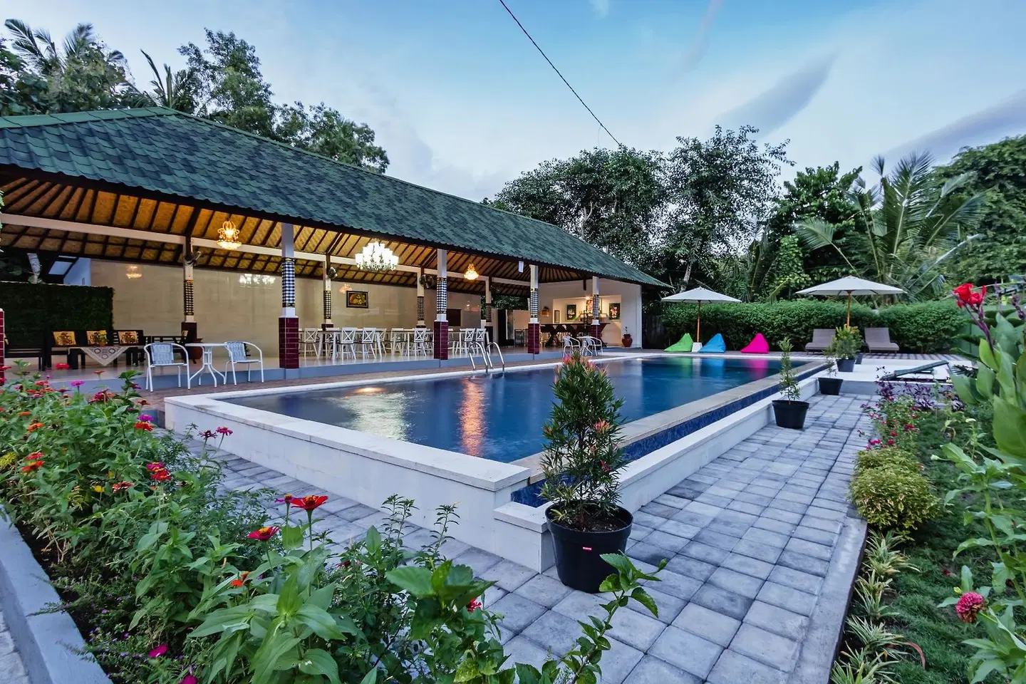 Kesari Glory Hotel OUTDOOR_POOL