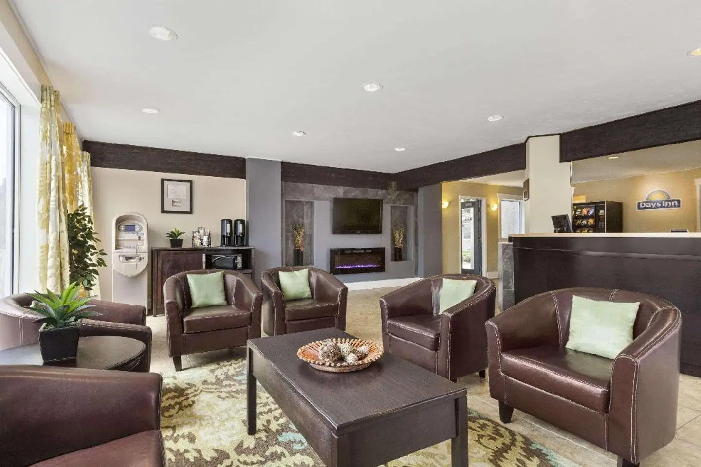 Days Inn by Wyndham Kelowna LOUNGE_LOBBY