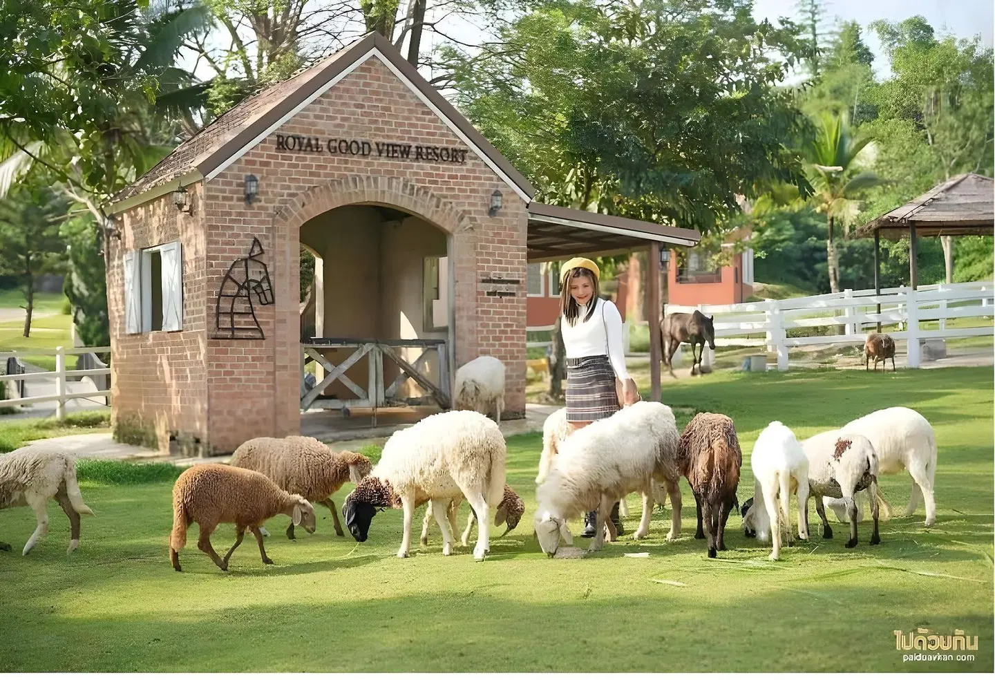 Royal Good View Resort & Farm Tiere