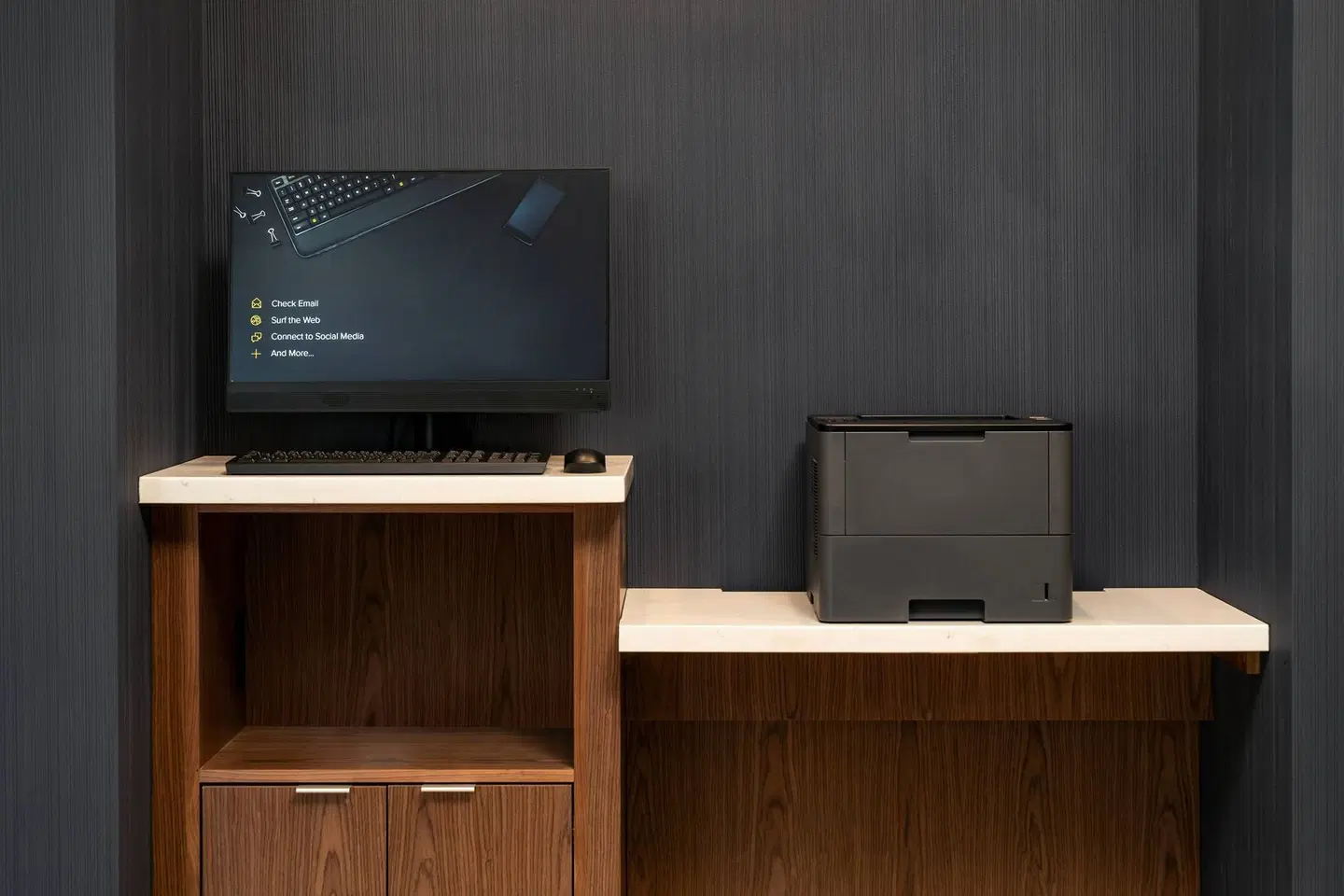 Courtyard by Marriott Bakersfield LOUNGE_LOBBY