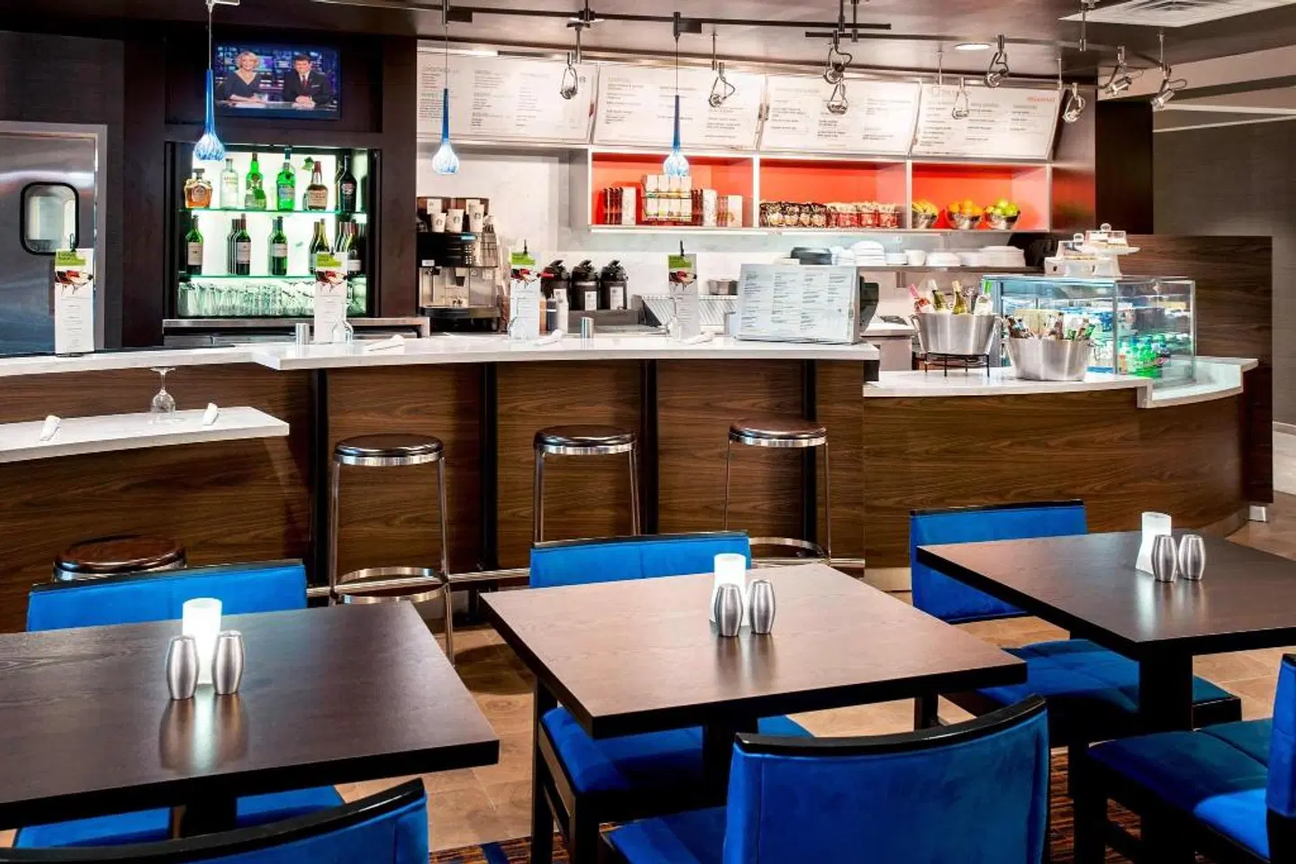 Courtyard by Marriott Parsippany BAR