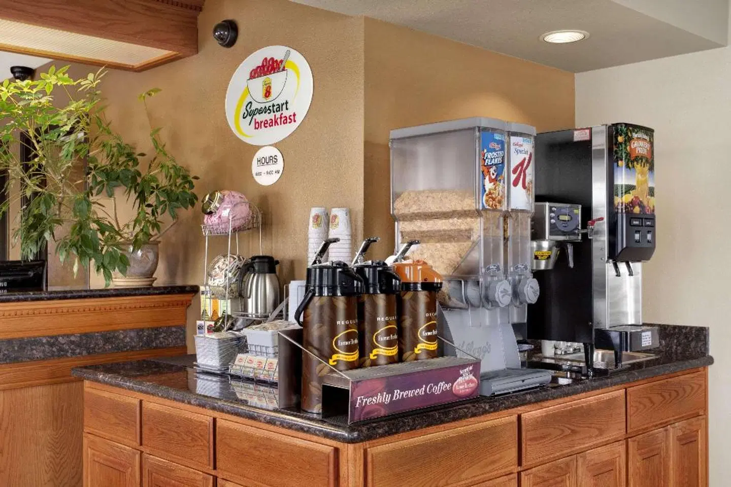 Super 8 - Springfield LOUNGE_LOBBY