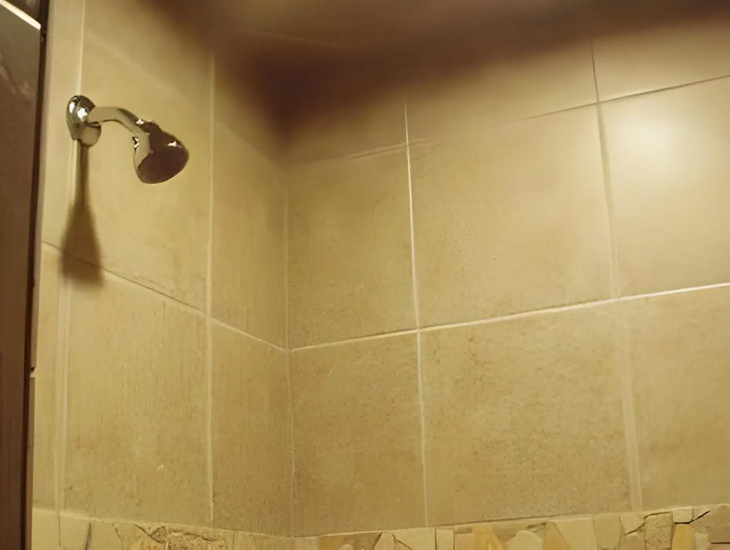 Stone Canyon Inn BATHROOM