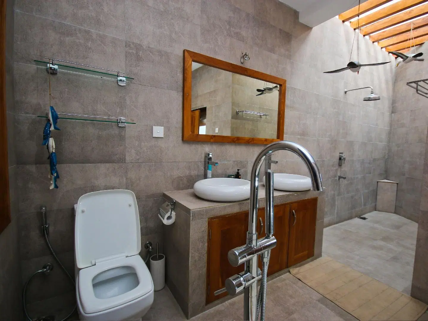 Footprints Villa BATHROOM