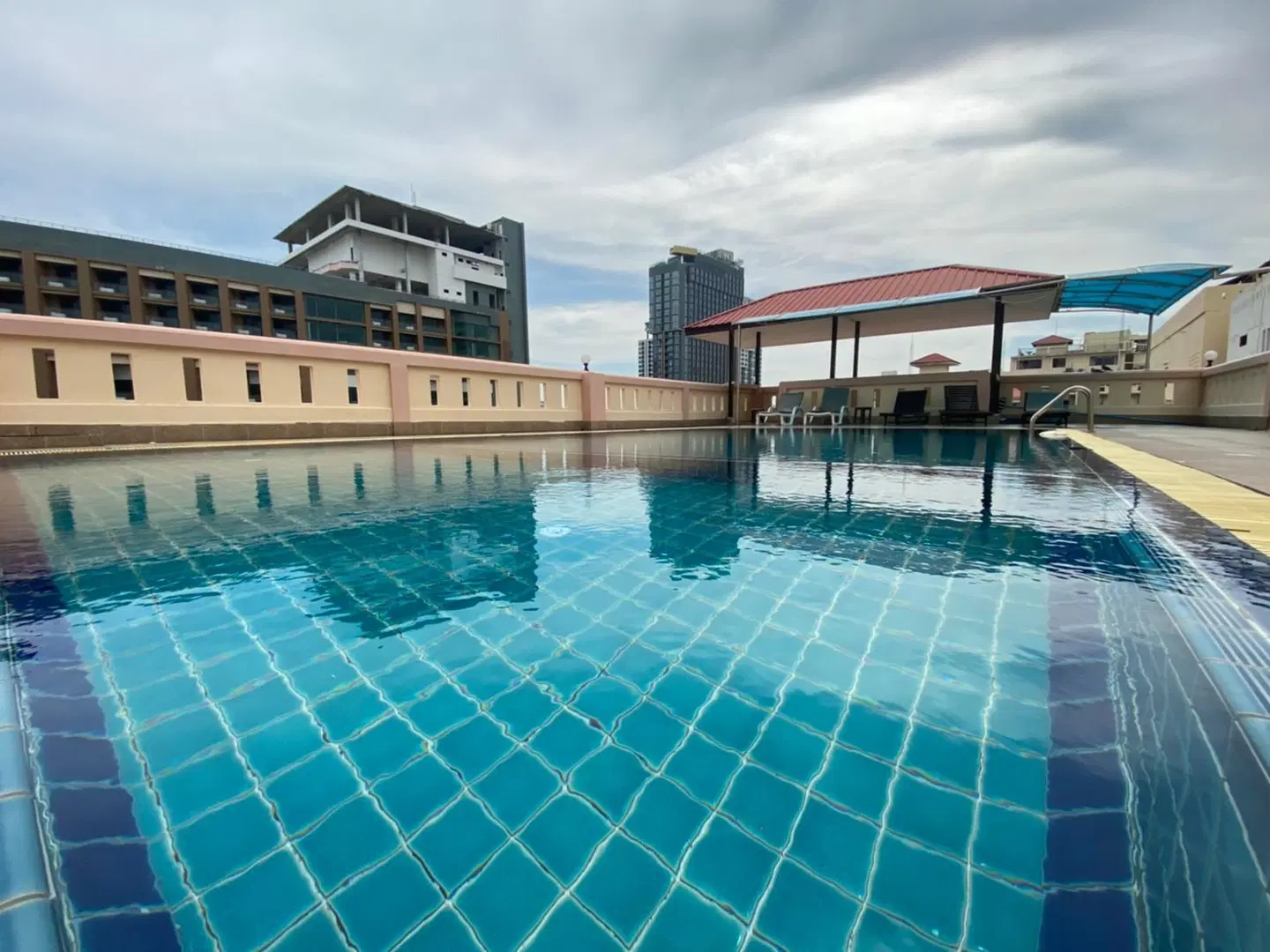 A.A. Pattaya Golden Beach Hotel OUTDOOR_POOL