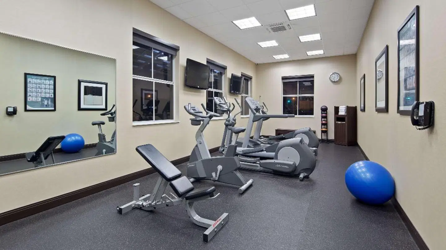 Best Western Premier Miami International Airport Hotel & Suites SPORTS_AND_LEISURE