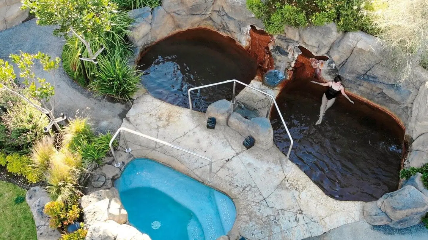 Deep Blue Hotel & Hot Springs ANIMAL