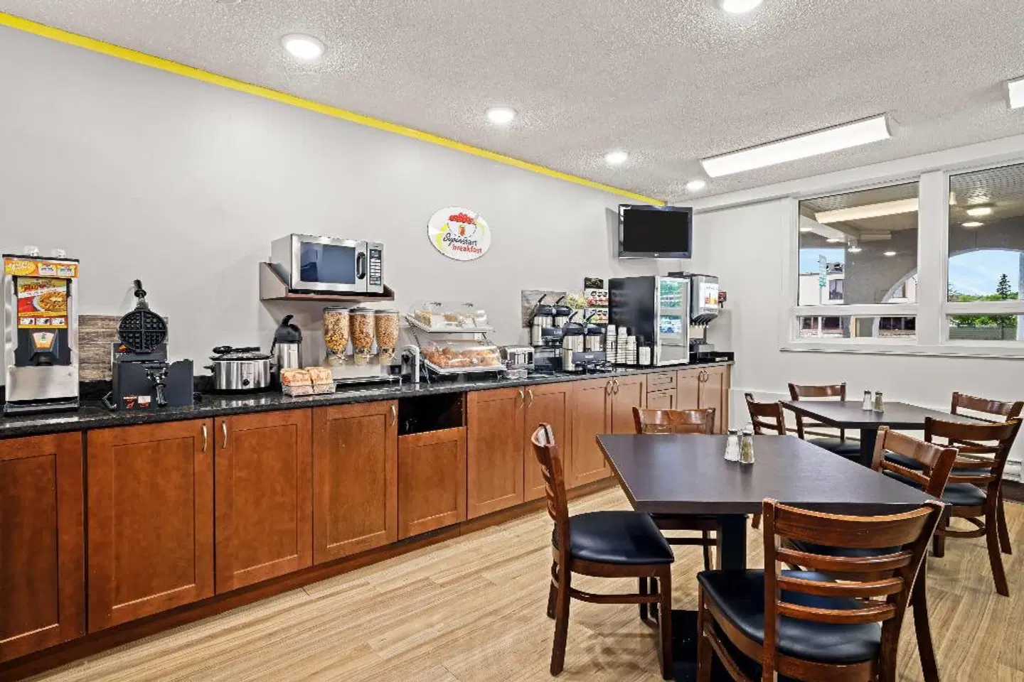 Super 8 by Wyndham Thunder Bay BAR