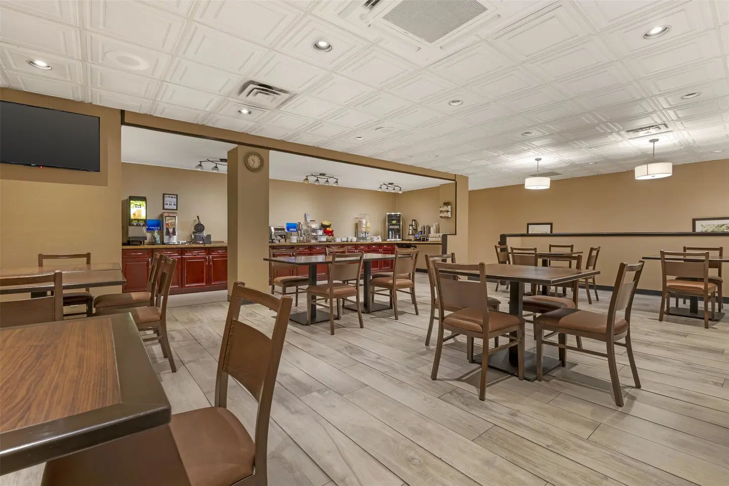 Best Western Terrace Inn BAR