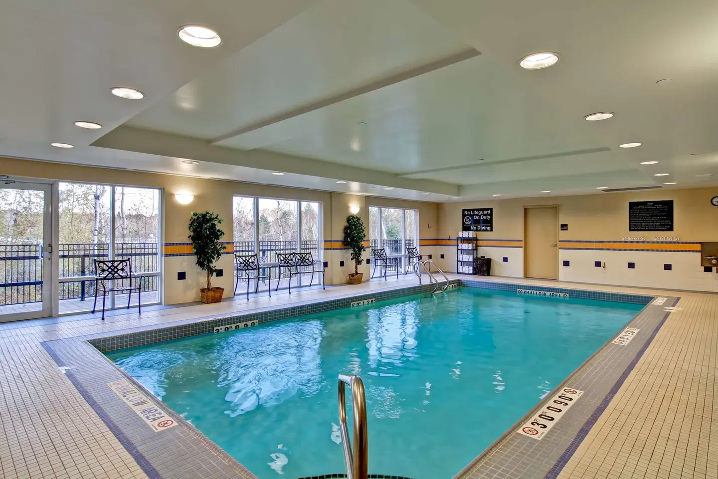 Hampton Inn Sudbury, Ontario Hallenbad
