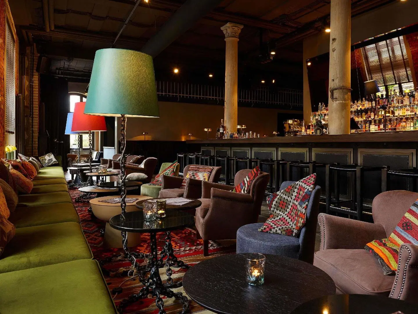 25hours Hotel Altes Hafenamt Bar