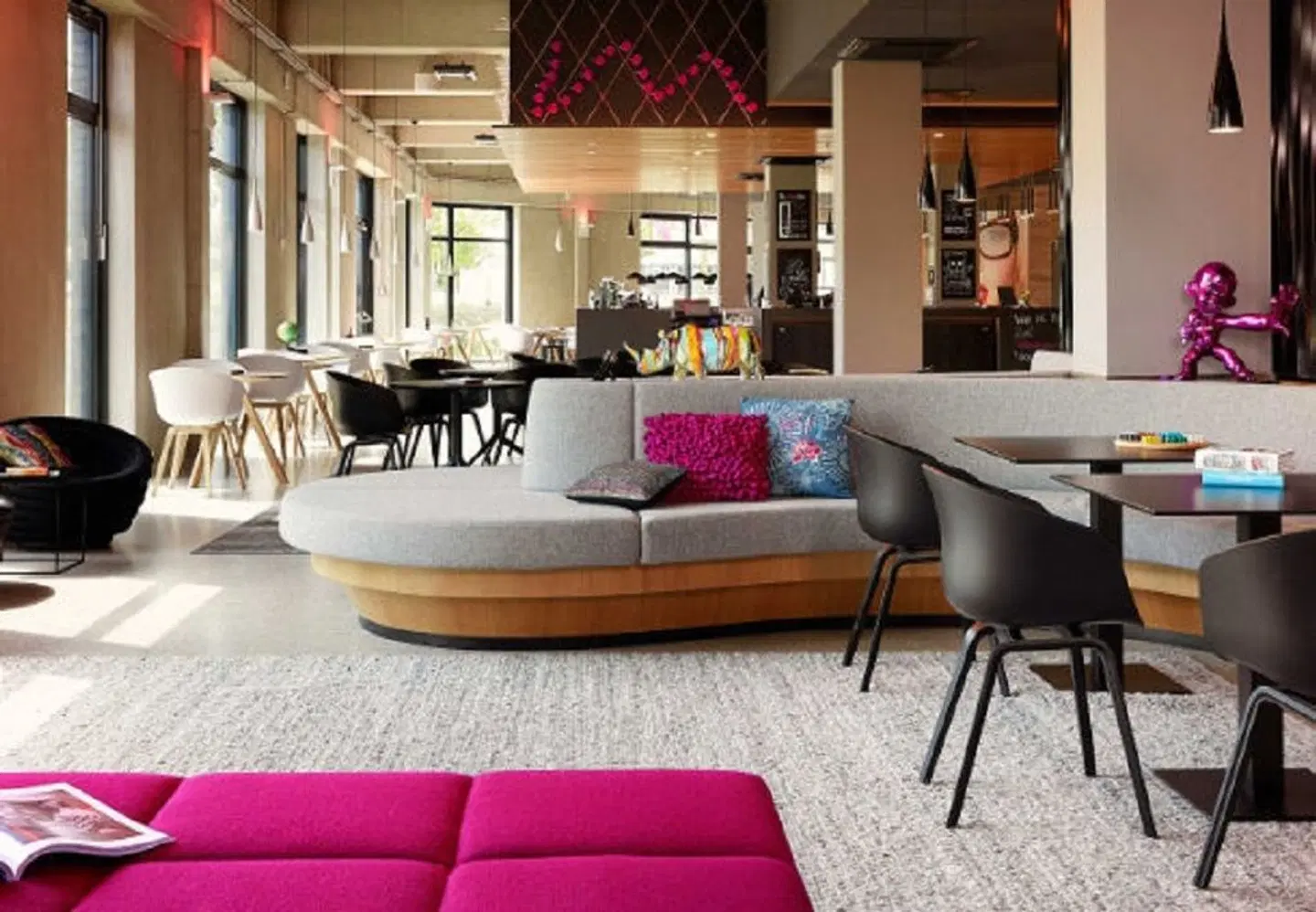 Moxy Berlin Ostbahnhof LOUNGE_LOBBY