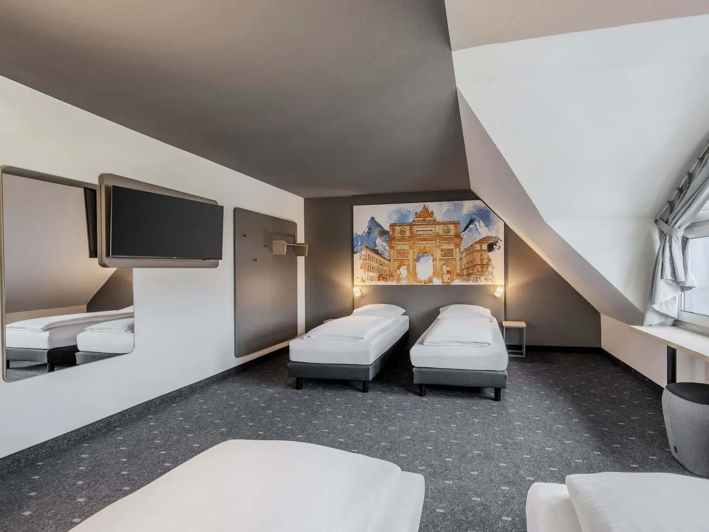 B&B HOTEL München-Schwabing ROOM_EXAMPLE