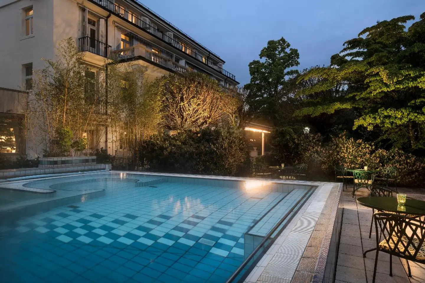 Badischer Hof OUTDOOR_POOL
