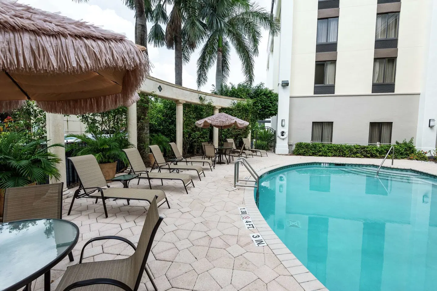 Hampton Inn Boca Raton OUTDOOR_POOL