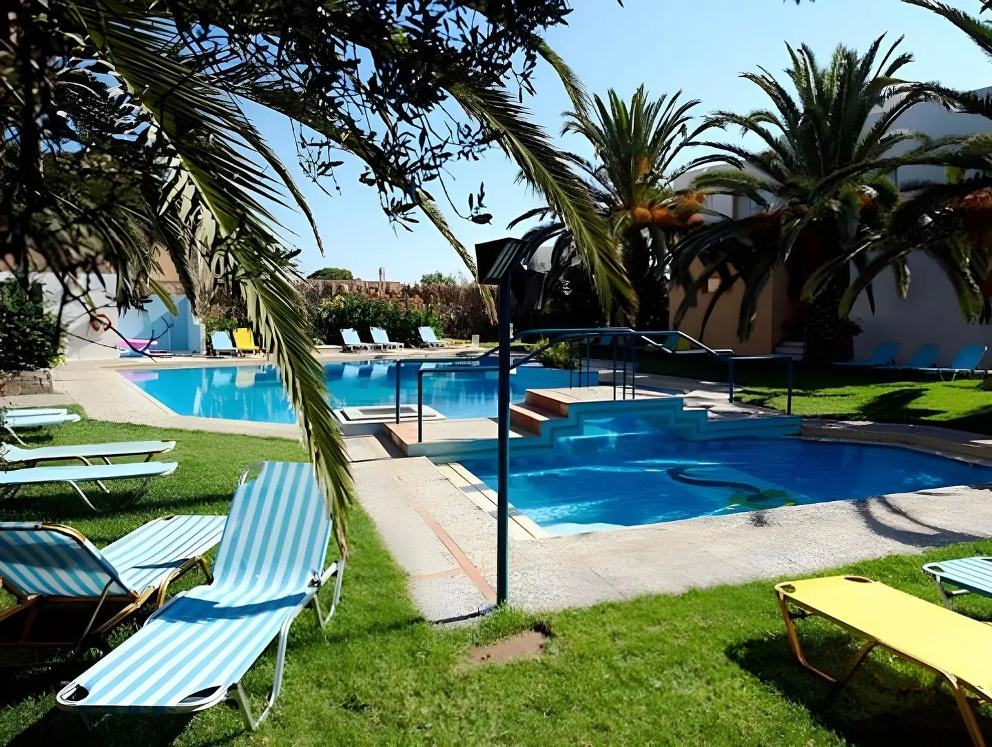Lycasti Maisonettes OUTDOOR_POOL