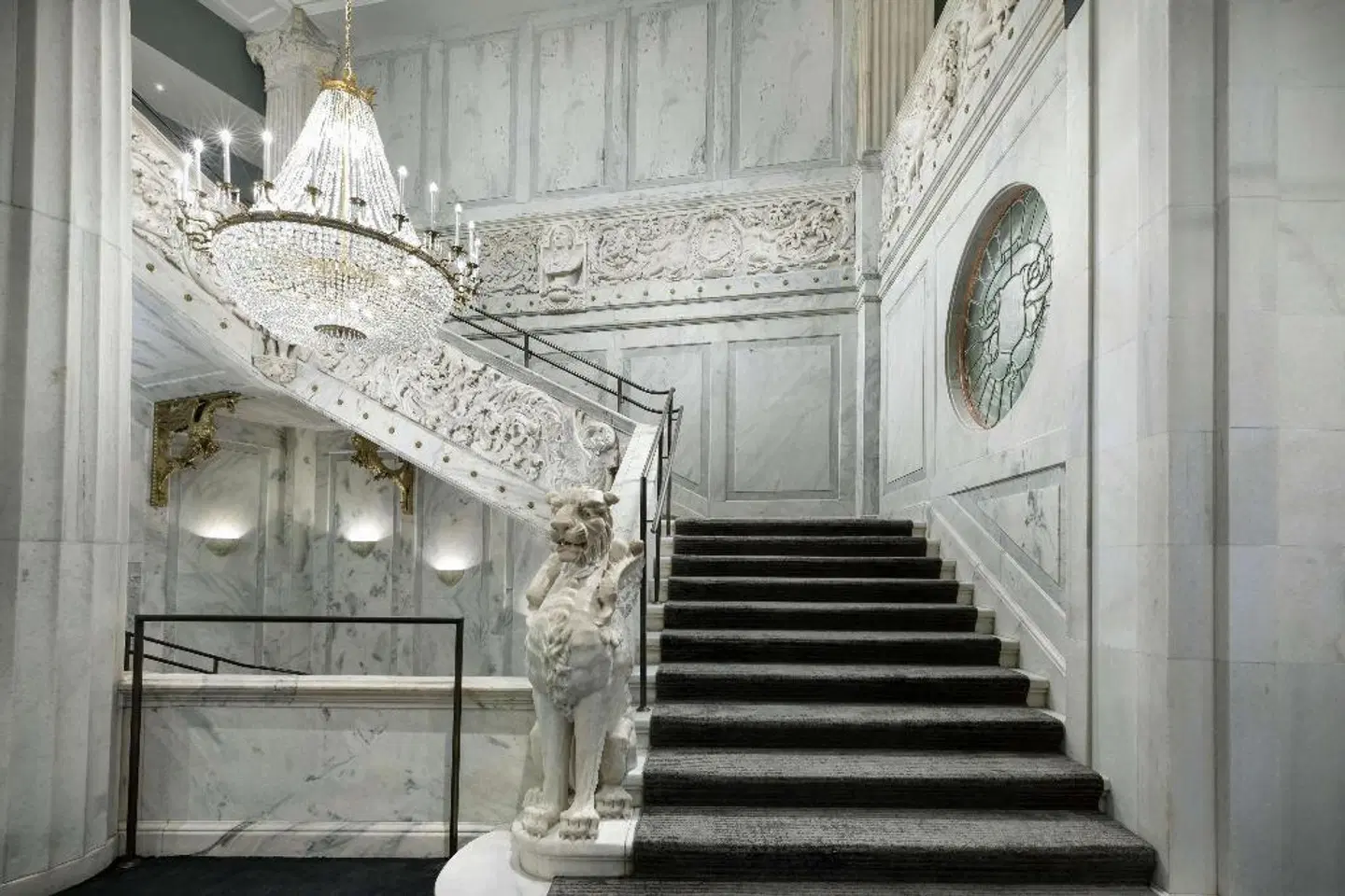 The Candler Hotel Atlanta, Curio Collection by Hilton LOUNGE_LOBBY