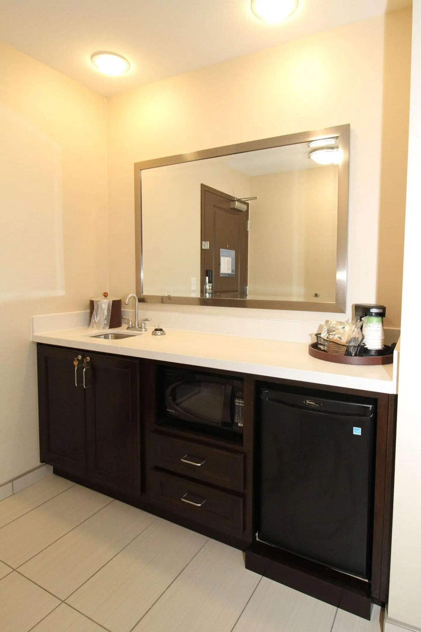 Hampton Inn & Suites Sandusky/Milan ROOM_EXAMPLE