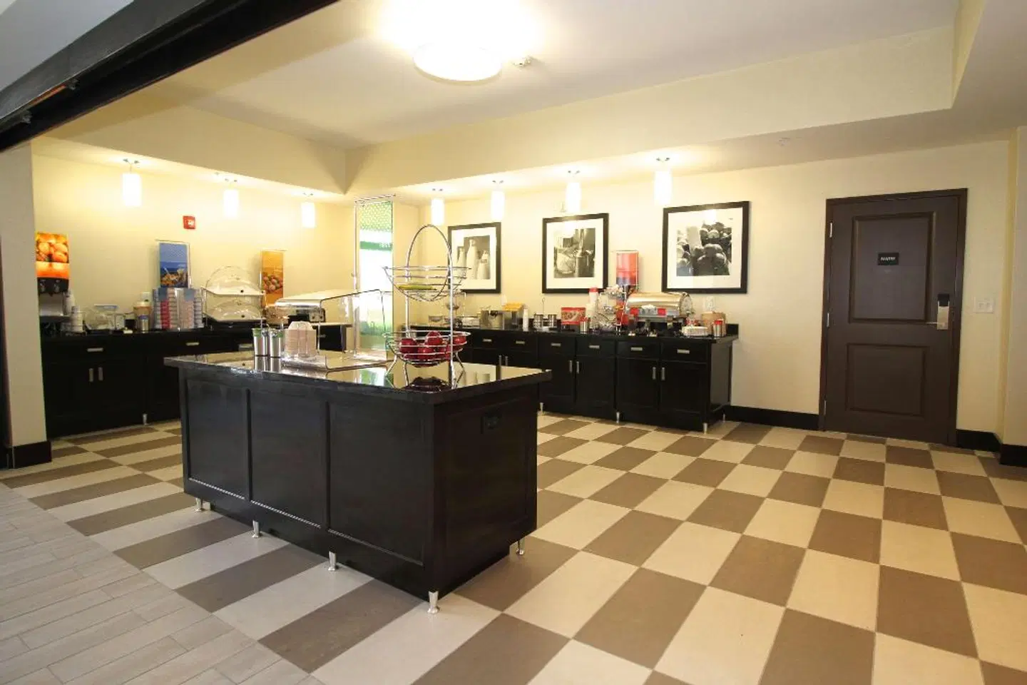 Hampton Inn & Suites Sandusky/Milan LOUNGE_LOBBY