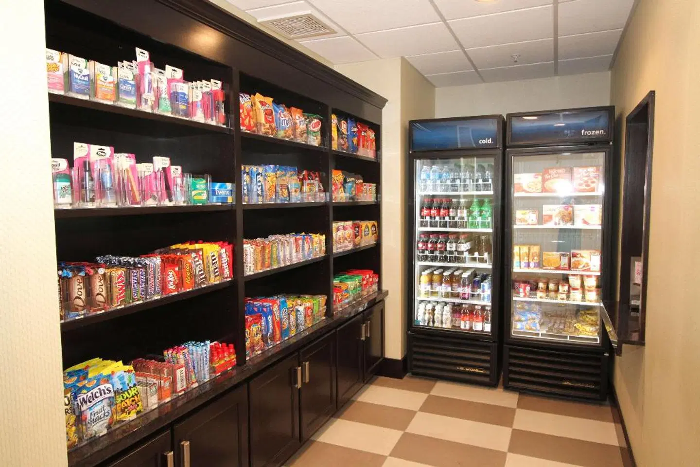 Hampton Inn & Suites Sandusky/Milan BAR