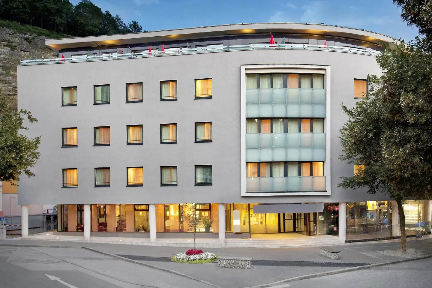 Leonardo Hotel Salzburg City Center EXTERIOR
