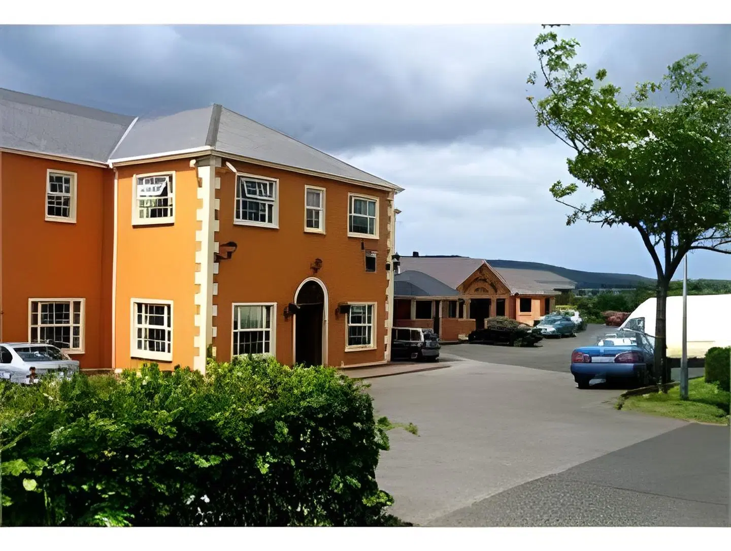 Mulroy Woods Hotel EXTERIOR
