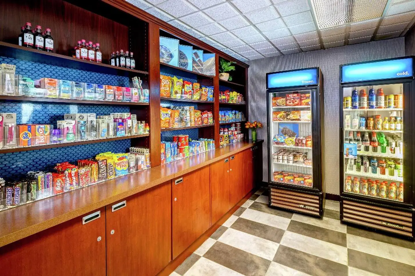 Hampton Inn & Suites Palm Desert Bar