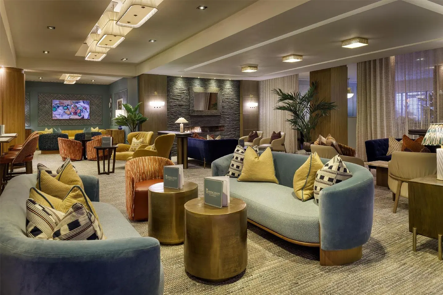 DoubleTree by Hilton London - West End LOUNGE_LOBBY