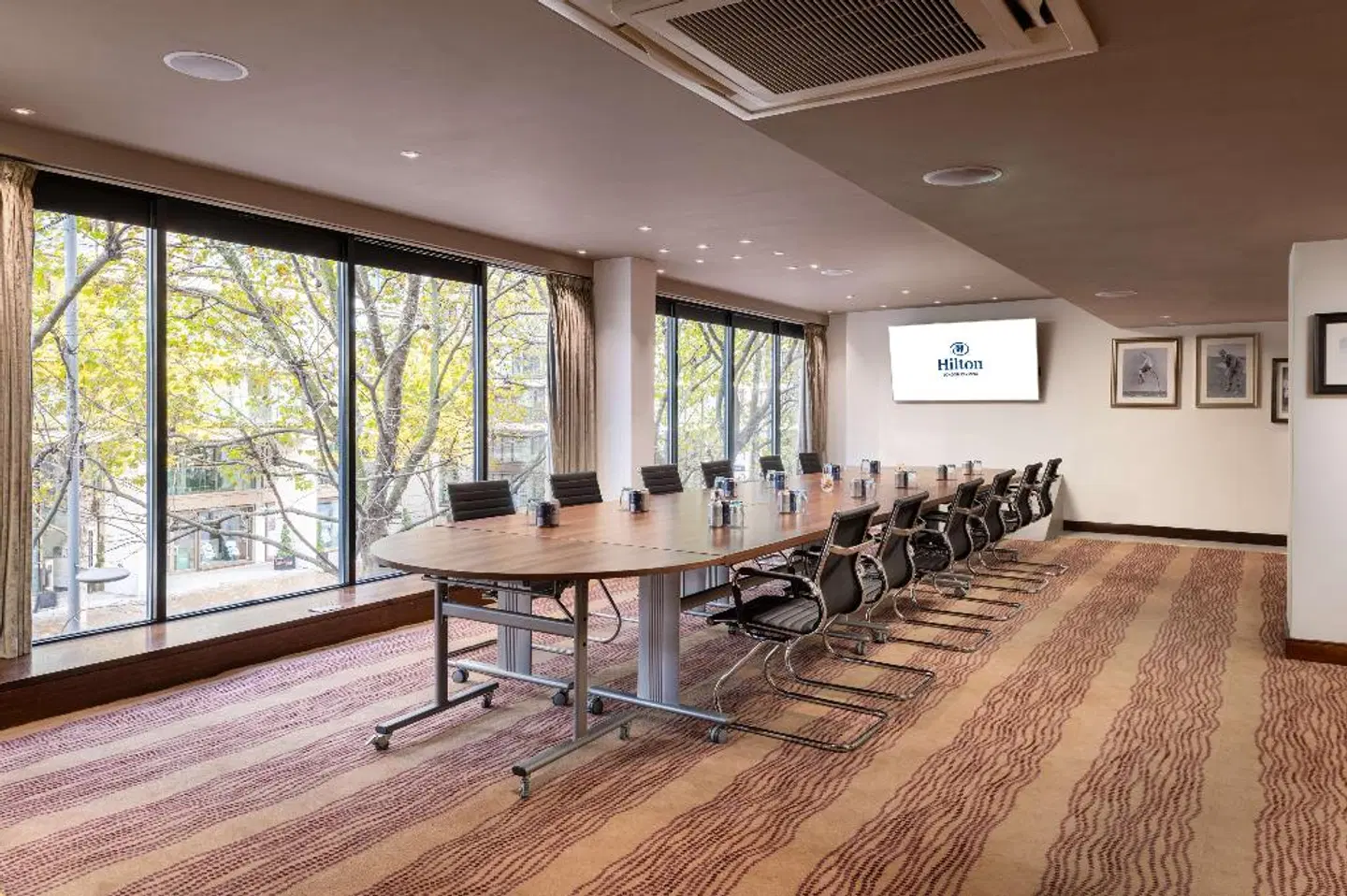 Hilton London Olympia CONFERENCE