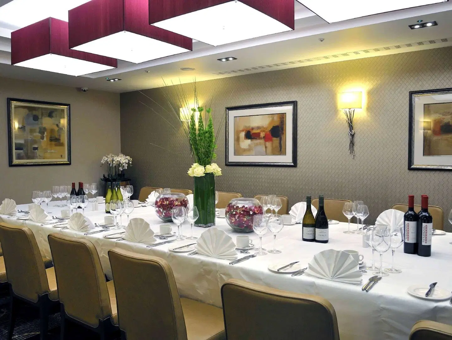 DoubleTree by Hilton London - West End Restaurant