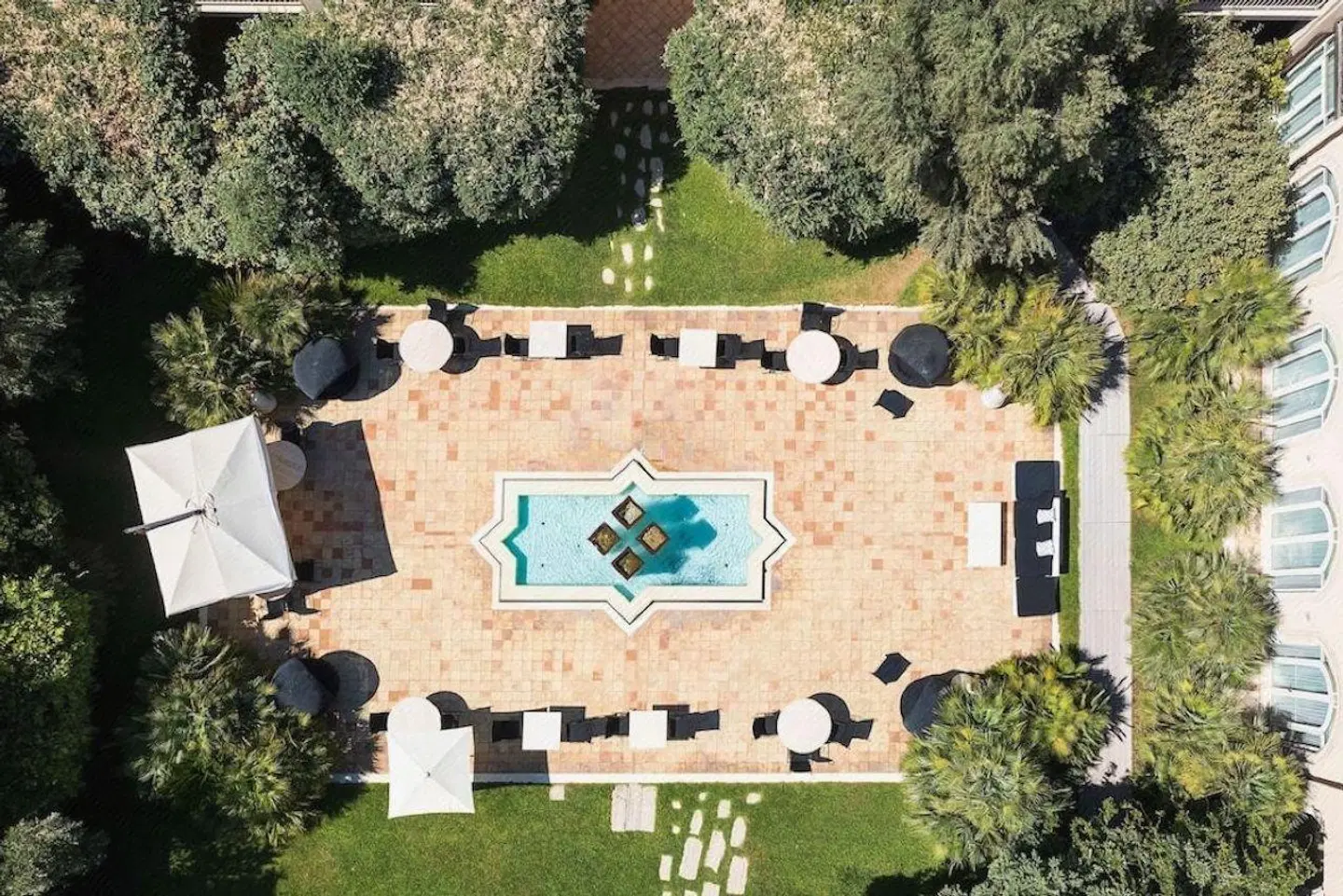 Romano Palace Luxury Hotel EXTERIOR