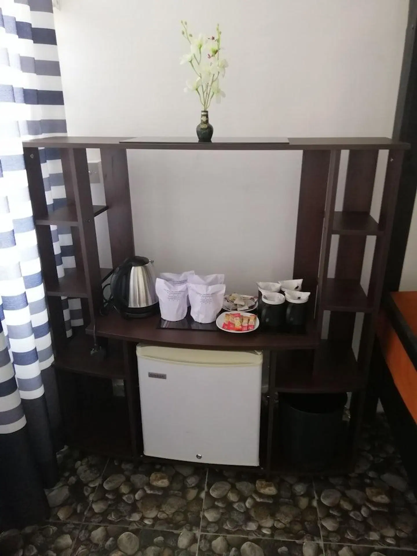 Sun Top Inn ROOM_EXAMPLE