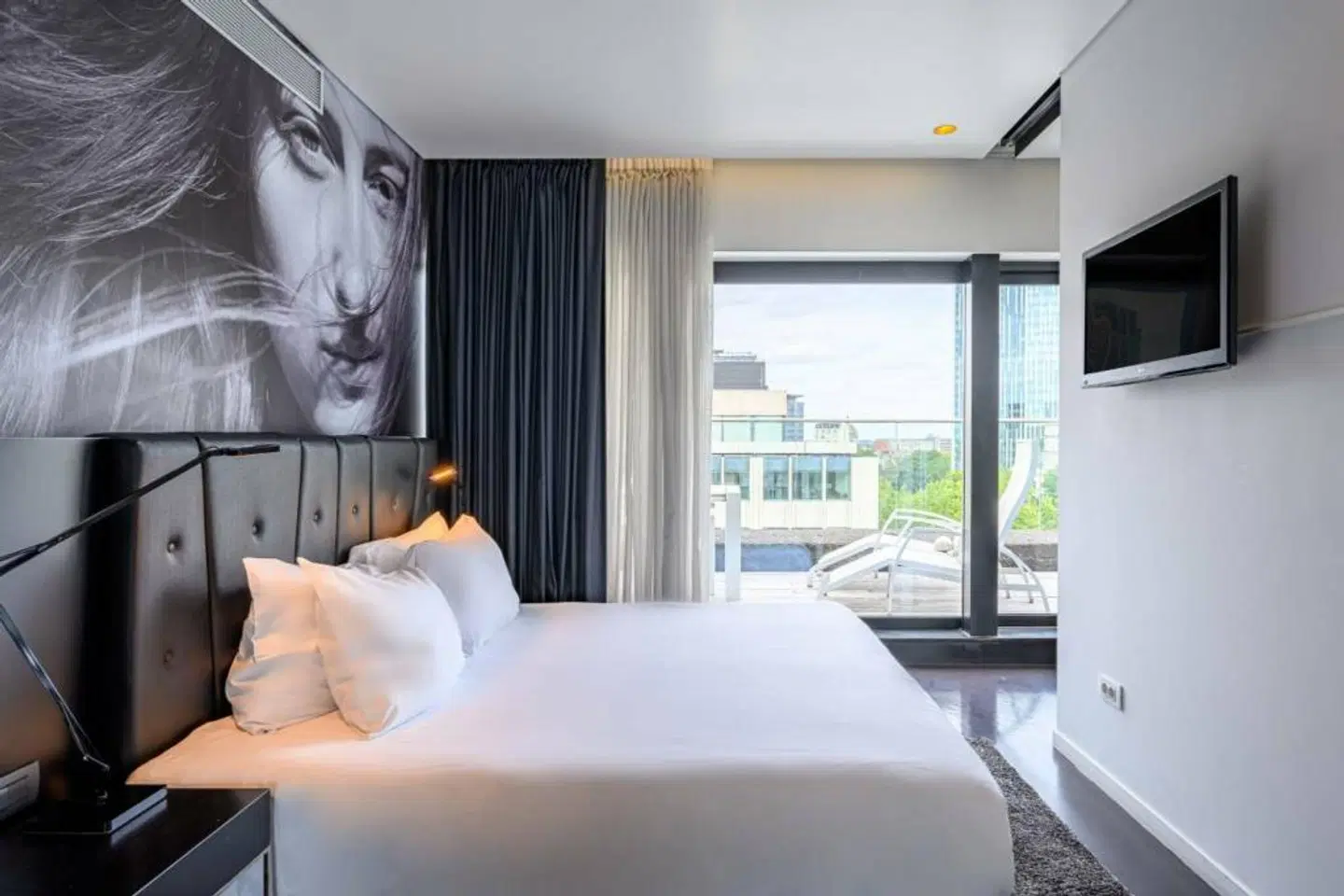 B-aparthotel Regent ROOM_EXAMPLE