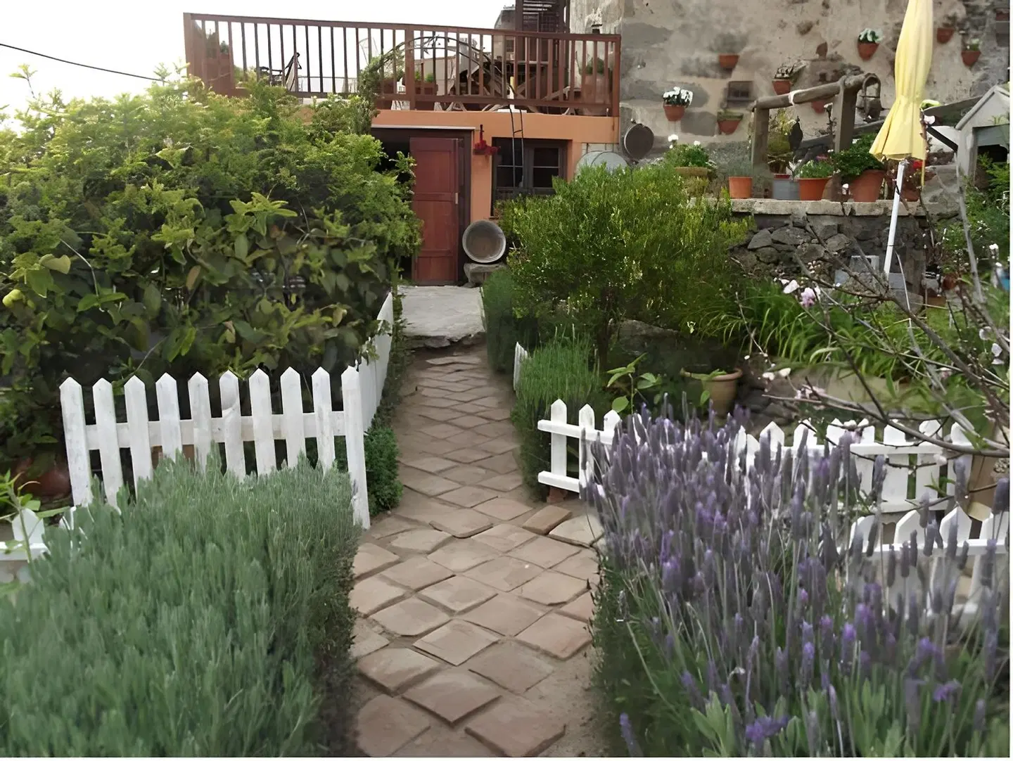 Casa Rural Tajona & Granero Garten