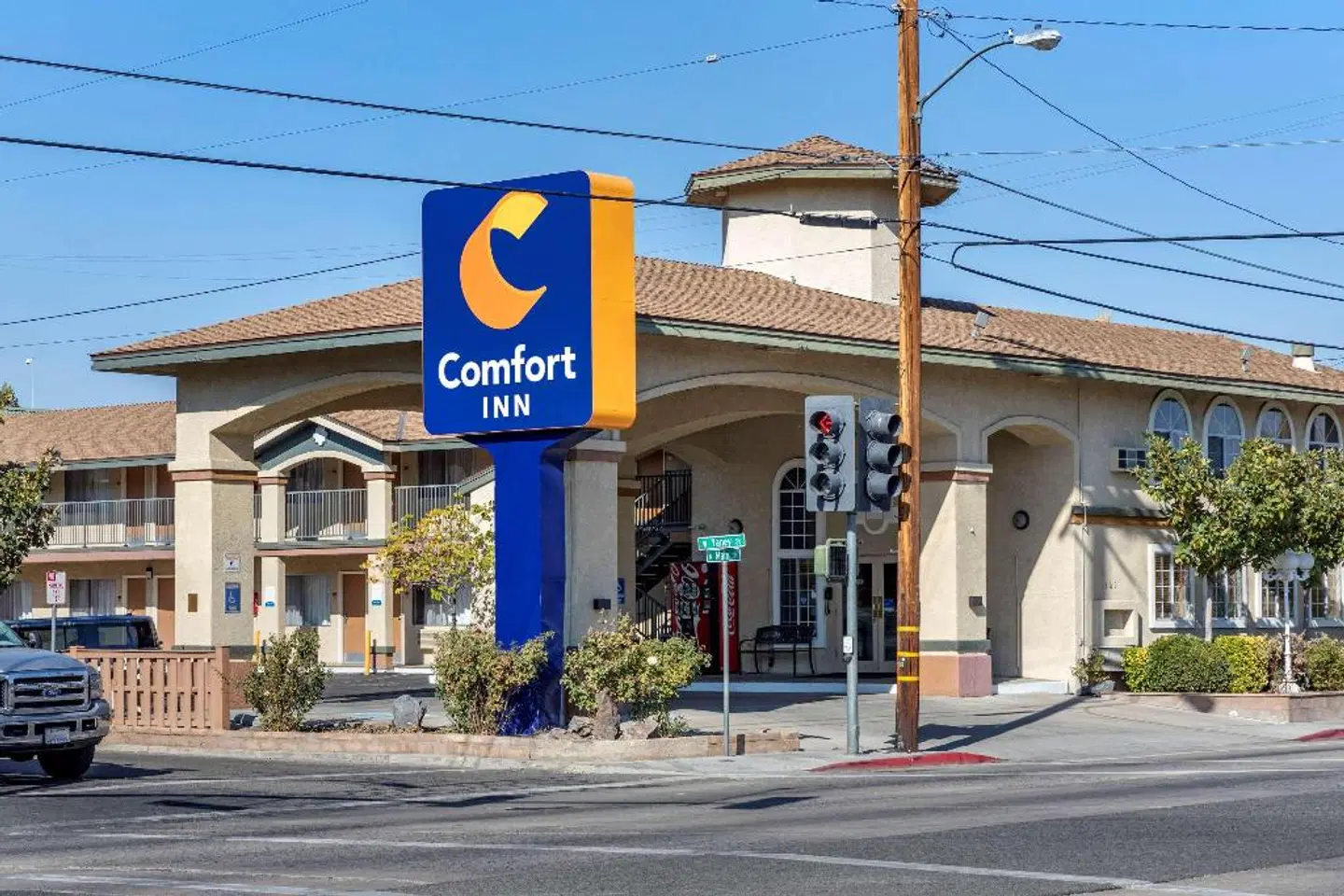 Comfort Inn Bishop EXTERIOR