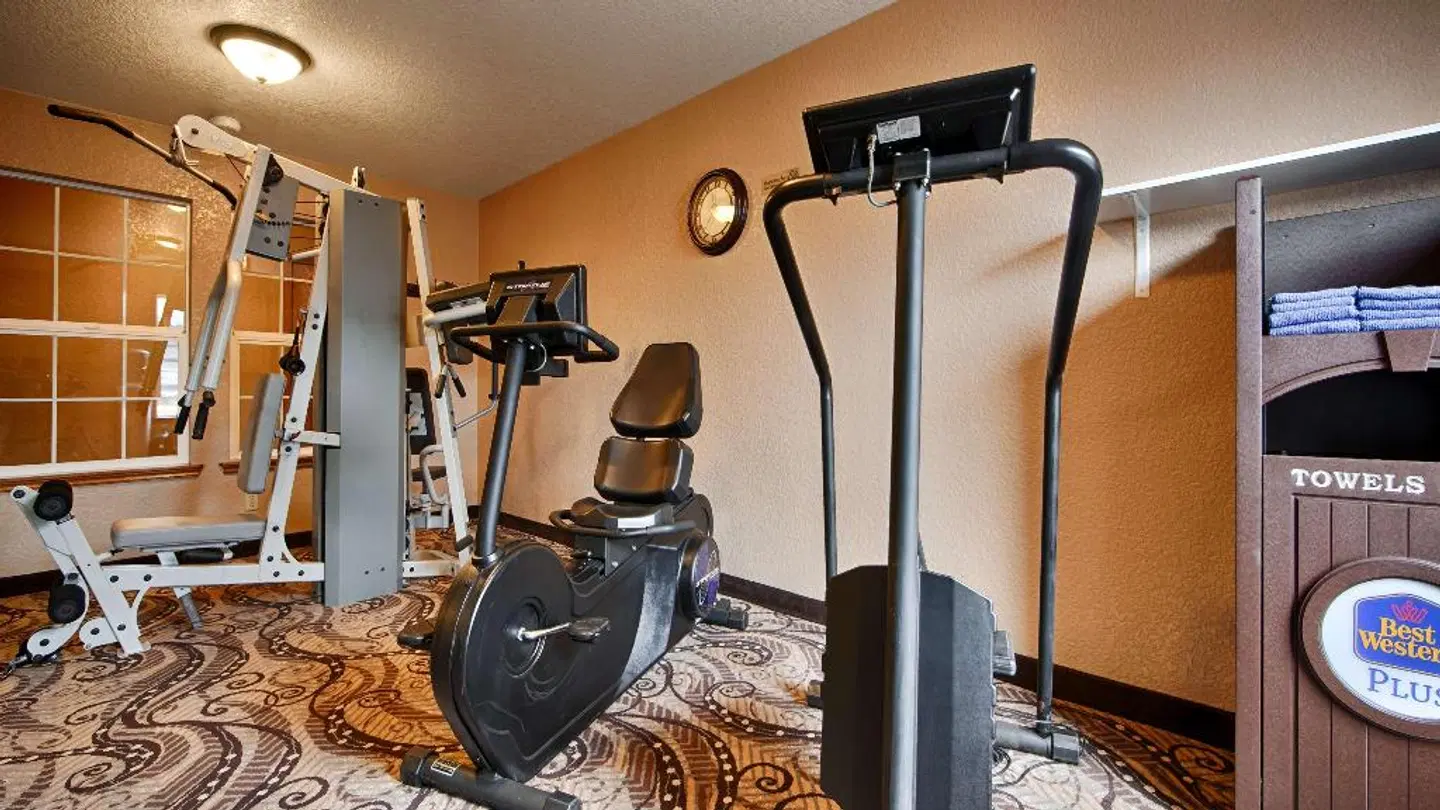 Best Western PLUS Bayshore Inn SPORTS_AND_LEISURE