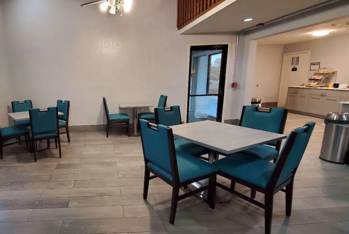 Days Inn by Wyndham Beaumont ROOM_EXAMPLE