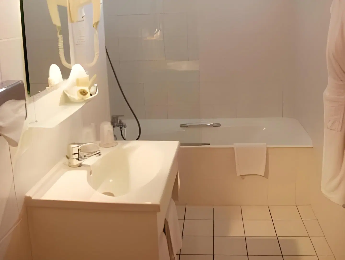 Savoie Leman BATHROOM