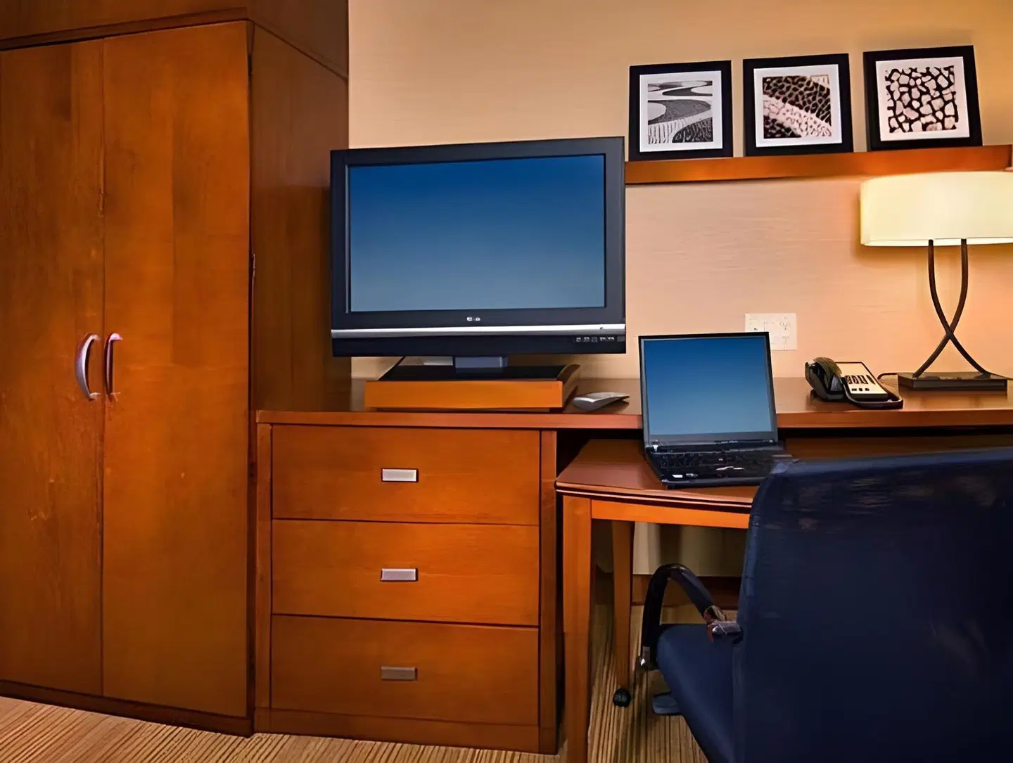 Courtyard by Marriott Syracuse Downtown at Armory Square ROOM_EXAMPLE