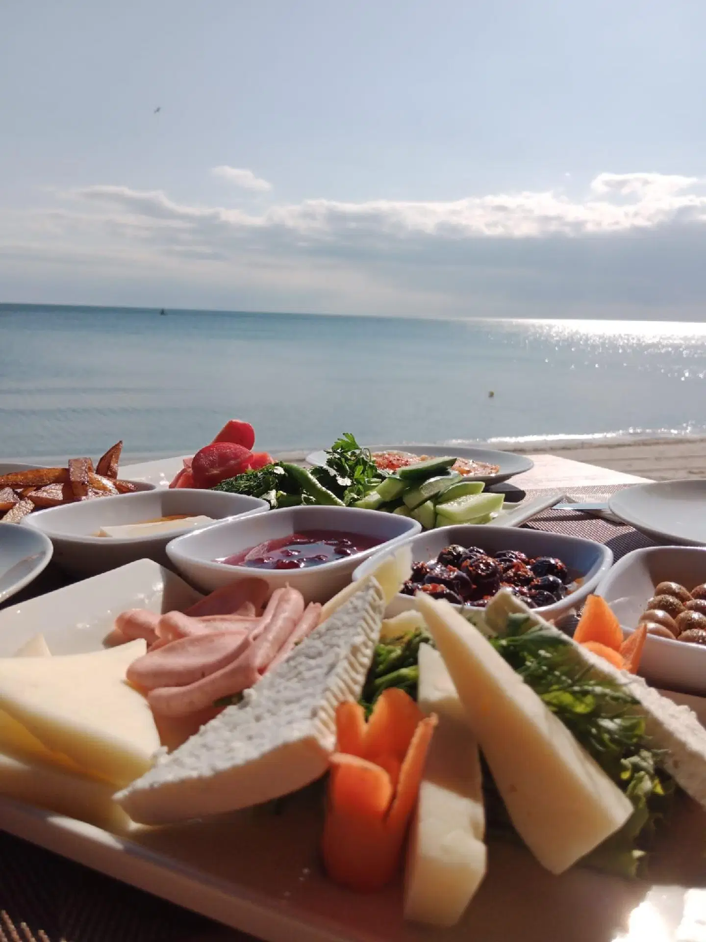 Divine  Beach Resort Kumburgaz Restaurant